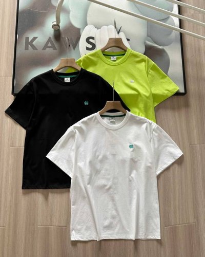Kolon Sport可隆短袖体恤插画师情侣款短袖圆领T恤上衣 简约而不失时尚的设计，是可隆针织短袖的一大亮点。流畅的线条勾勒出利落的版型，无论是搭配休闲短裤，