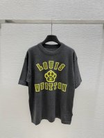 Lv家 早春新款 圆领字母针织短袖 颜色：灰色 尺码：36.38.40