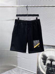 芬迪 Fendi 2025夏季新款 短裤 休闲裤 高端版本 专柜定制面料 透气舒适度高 细节无可挑剔 品牌元素设计理念 体现高品质 手感细腻柔软 呈现休闲裁剪