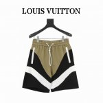louis Vuitton 路易威登 拼接元素短裤 原版购入，第一时间打版。面料采用360克刷毛面料，上身透气舒适。红外线定位裁剪，工装裤型设计，上身无敌百搭款