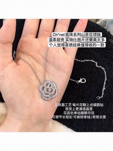 Chanel香奈儿 小香山茶花朵项链 专柜全套包装 姐妹们看好啦，重磅独家款！小香满钻山茶花给你们做出来了 认准我们的出品细节 高端手工镶嵌 项链 辨识度极高的