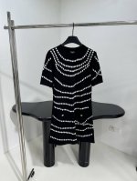 小香25早春新品羊毛嵌花连衣裙 早春新元素链条标识 可搭配同系列产品 高版本 ：黑色 ：S M L