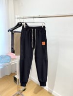 罗意威 2025春季新款休闲裤！官网同步发售。品牌经典LOGO休闲裤 ，定制面料，舒适度极好，手触感强烈。辨识度极高，完美品相工艺。 尺码：M-3XL