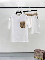巴宝莉 Burberry 短袖 短裤 套装官网同步爆款 渠道货 高端定制 品质经得起任何形式检验，赋予你与众不同的上身体验！均经过严格的挑选工序，定制原版辅料，