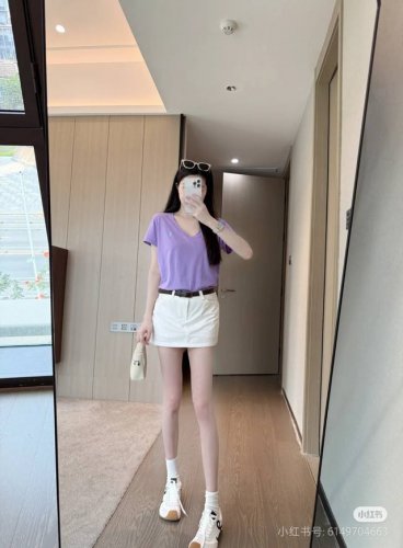 顶级品质 款号：Ds069# 全年不下架 拉夫劳伦Ralph Lauren经典小马刺绣V领女神款基础短袖 拉夫劳伦Ralph Lauren热门百搭款女士V领经典