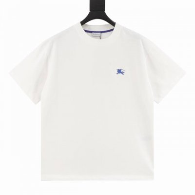 Burberry 巴宝莉 蓝色战马刺绣小标短袖T恤 面料采用260克双纱纯棉面料+2X2配套螺纹，，订染颜色后整蚀毛处理， 对照原版做丝滑超柔处理， 布面肌理股