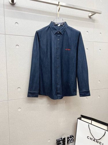 p270 【始祖鸟】 2025春夏新款系列男士精品衬衫。官网同步专柜爆款 订制原版衬衣，采用高级刺绣工艺 面料顺滑柔软、地质细腻、无论外搭皮衣还是内搭毛衣 单穿