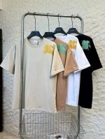 25Ss Burberry 巴宝莉 夏季圆领短袖T恤 官网同步 男女同款 面料：原版同步面料280克高支高密 高端品质 独家定制 采用定织定染高克重原版面料 宽