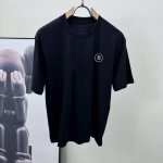 2630Ss新款短袖T恤 定制进口原版丝光面料 经典Logo设计 简单大方得体 时尚不失个性 上身休闲随性 内搭单穿皆可 彰显大牌气质 尺码 M 3Xl
