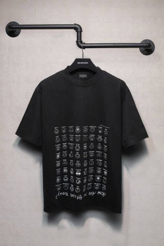 Aeniaa巴黎世家How Are You Feeling Today fw24 笑脸表情包 图案印花短袖T恤 克重240 磨破割烂工艺 成衣洗水破洞 椭圆裂纹