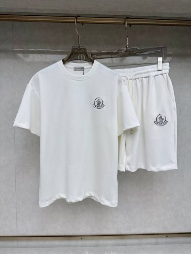 蒙口 2025Ss春夏新款短袖套装 男女同款 上身效果超赞 码数 M-3Xl