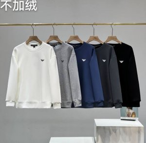 120 Armani 阿玛尼印花华棉圆领卫衣 阿玛尼情侣款圆领卫衣落肩款！！ 专柜品质专属好货，可遇不可求。百分百专柜面料，绝对不用便宜面料以次充好。做工更是大