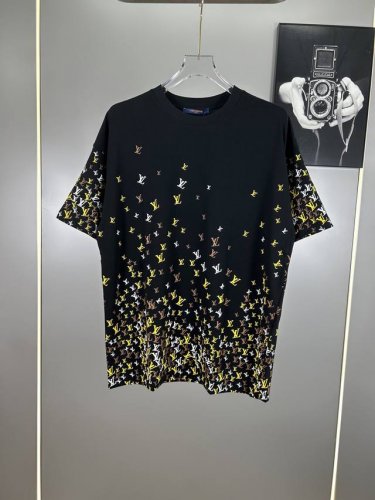 高端原版规格版本 25Ss早春新品 路易威登 Lv 贴布印花满天星Logo精致升 原版面料 官方同款 短袖T恤 定制300克同缸染面料 手感非常舒服 春夏最新砖