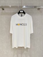 moncler 蒙口大爆款 2025春夏新款首发专柜最新款短袖圆领T恤 高端订制 设计前卫时尚！品牌Logo重工艺设计 高端定制面料.手感柔软.穿着舒适.专柜级