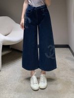 Chane* 25Ss春夏新款 双C直筒阔腿牛仔九分裤丨独家高版出品 裤型质感真的绝了宽松直筒裤型 恰好的裤长 拉伸腿部线条 营造利落大长腿 巨显瘦 又A又飒日