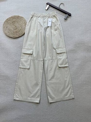 Alo 2025 夏季新款 工装服风阔腿牛仔裤 杏色非常好搭配 码数：Sml