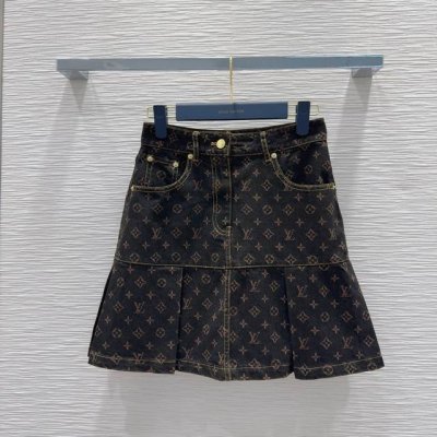 96839# Louis Vuitto* 2025Ss新款 激光印花 高版系列出品~超时髦新款牛仔 个性色调上身又酷又飒爽 纹理细腻 棉感自然 既有筋骨感又不失