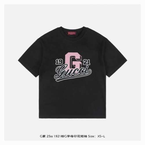 gucci 古驰 25Ss 1921粉G字母印花短袖 面料采用230克重精梳棉，定制32支1*1螺纹，成衣两遍水洗处理，面料舒适亲肤无异感，定制定染面料，纺织密