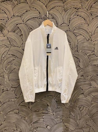 adidas阿迪达斯 韩国高品质双拉链防晒衣海外款短款冲锋衣立领薄款皱感面料运动拉链机能落肩外套情侣款 Color: 白色 Size: M-Xl M 肩宽50