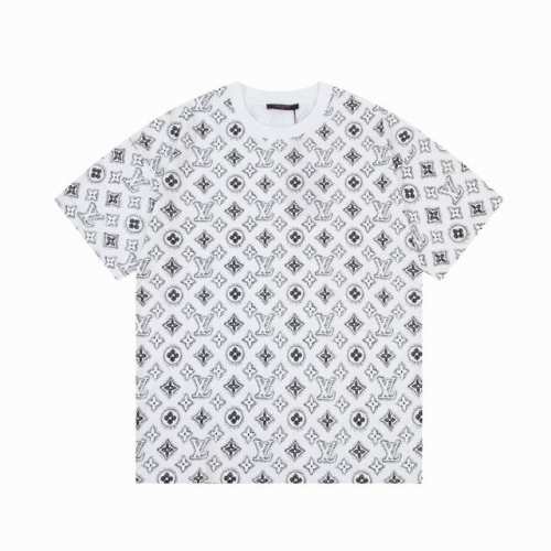 隔天到 Louis Vuitton 路易威登 老花水彩满身印花 Logo标识精致升级 原版面料 官方同款 短袖T恤 同缸染面料 手感非常舒服 春夏最新版本 颜色
