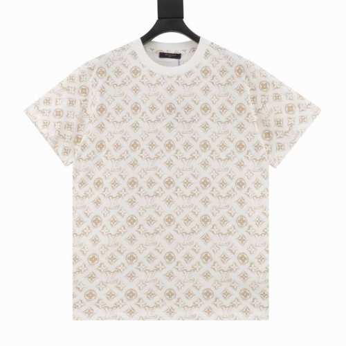 Louis Vuitton Lv 黄字满印Logo短袖T恤 正品7549购入，采用21支紧密平纹面料，领口1*1索拉纳罗纹，布匹直喷工艺，面料酵洗工艺，激光定位