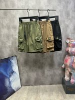 stone Island 石头岛25Ss新品工装机能风大口袋徽章Logo百搭休闲短裤，高街风十足，三色可选。经典百搭永不过时，夏季出行必备百搭短裤 高品质梭织面
