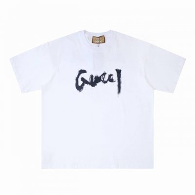 Balenciaga X Gucci 巴黎世家 X 古驰联名圆领短袖T恤 定制250G全棉双纱紧密爽滑面料，布面干净，布纹清晰，手感非常细腻扎实，更加力挺 印花