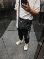 The North Face 北面经典款大容量邮差包 北面斜挎包单肩包 夏日炸街 单肩帆布斜挎包袋托特包夏日炸街必备款 内里超大容量 可以容纳很多东西 实用性很