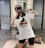 Gucci 米老鼠印花短袖上身图
