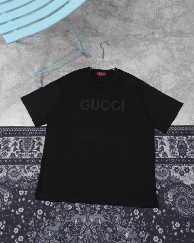 款F12 Gucci gucci 古驰纯色Logo字母刺绣圆领短袖T恤 面料 采用定织定染高克重380克高支高密双股双纱 原版面料 胸前刺绣工艺精益求精完美杰作