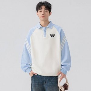 上新 。 Adidas 阿迪达斯三叶草 海外版限定经典三条杠拼色拼接Polo衫套头卫衣上衣 Ins小红书教你搭配上身，春秋新品首发，版型宽松，修饰脸型且舒适有型