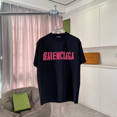 Balenci*Ga 巴黎2025春夏新款 个性字母Logo印花 定制面料300G 短袖T恤 男女同款 尺码：S M L Xl Xxl 五个码 颜色：黑色 白色