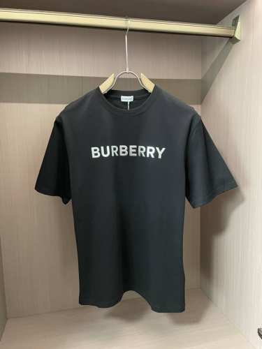 bur 官网同款 官网同款 官网同款 重磅推荐！2025Ss夏装新品 专柜在售 最新系列图案Logo短袖T恤 必须人手一件的节奏！进口顶极精梳棉面料，极为亲肤舒
