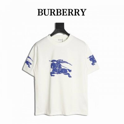 burberry 巴宝莉 25Ss 发泡大战马短袖T恤 面料采用定制240G 26支特滑双股精棉平纹高密无尘全棉布料 前幅高密度加厚 走线平整 代工品质 全套定