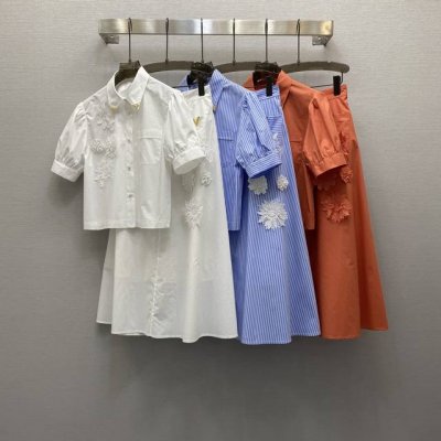Va*25Ss 重工定位绣花气质翻领衬衣半裙套装，高级面料，颜色:图片3色，面料：精纺棉面料 Smlxl