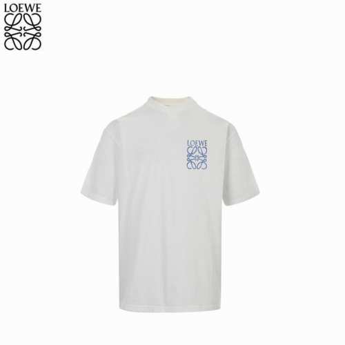 Loewe 罗意威 25Ss手绘网点Logo短袖T恤 客供高克重定织260G32织双纱棉面料制作 面料手感扎实垂坠，亲肤透气， 前幅采用进口机数码直喷，经5次