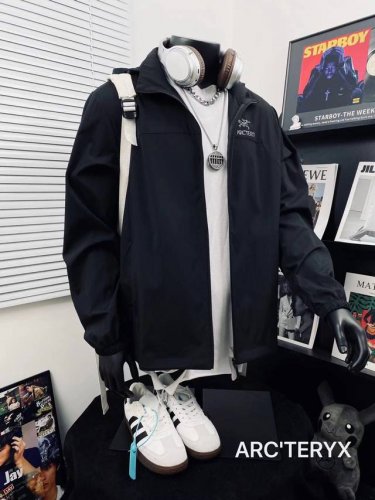 Arc'teryx始祖鸟爆款清凉防晒连帽外套男女同款 专柜在售 高品质顶级版本 区别市场通款 全品相包装 掌柜严选 公司贸易渠道 帽子可拆卸 好像和身体融为一体