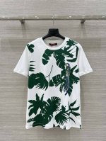 原单品质，独家首发 Max 25Ss春夏新款 重工刺绣鹦鹉印花圆领短袖T恤丨独家Yb开发！高版出品！满满的青春活力 真的狠难不爱啊！凹起造型来妥妥的好看经典的小