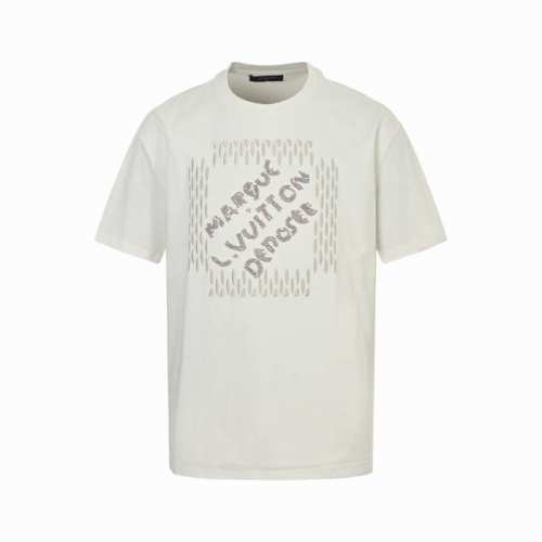 Louis Vuitton 路易威登 24Ss 串珠字母刺绣短袖 正品 0购入，采用32支紧密双纱面料，内衬采用40支双股面料，1*1拉架罗纹，刺绣绣珠，面料酵