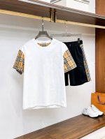 直 品牌 Burberry 巴宝莉 2025圆领短袖短裤套装 纯棉面料上身不会闷热，爽滑舒适的亲肤效果更加透气，面料自带肌理感 经典徽标工艺 独有的角度全新演绎