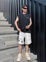 裤子 克罗牛仔做旧水洗短裤 前后副立体刺绣 十字架贴布 工艺 高级感满满 超级无敌大爆款驾到 这个天气最好的单品酷酷Oversize风 大方中性 充满个性 毫不