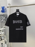 burberry 巴宝莉 25Ss新款短袖 最高版本重工艺经典刺绣Logo图案 高标准定制 上身非常有型 客供进口高档280克纯棉面料质感非常细腻 细节工艺精湛