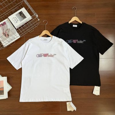 off-White 25Ss夏季新款彩虹天使 高街宽松圆领短袖T恤 颜色：黑色、白色 尺码：S-Xl 面料：260克定制双纱高密度纯棉面料 工艺: 整件衣服采用