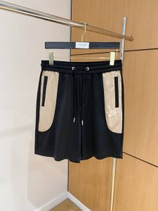 Nike 2025春夏新款男士休闲短裤 高端货简洁时尚大方 定制原版进口面料 简洁利落又清爽 品质做工细节经得起任何形式检验简约大方百搭款 上身优雅帅气，焕然一