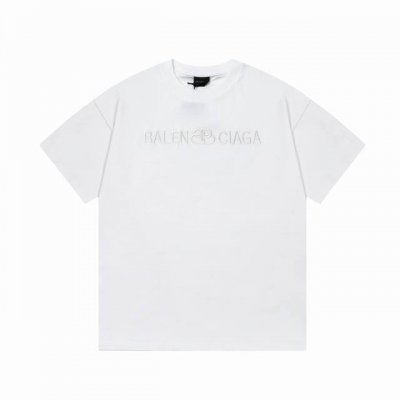 BALENCIAGA 巴黎世家 互扣%字母刺绣 Logo标识印花 精致升级。短袖T恤 原版面料 官方同款 定制260克同缸染面料 手感非常舒服 春夏最新版本 颜