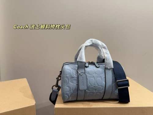 尺寸23.13 蔻驰Coach 波士顿斜挎枕头包