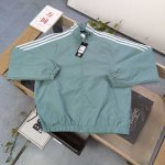 上新180 款号：Dg25618 2025新款Adidas阿迪达斯经典三道杠刺绣Logo休闲情侣立领夹克外套，采用爽滑亲肤梭织面料，面料厚实立体感更强，体感更舒