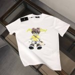 Fendi芬迪 Ss夏季新款圆领短袖T恤 手感质感都极完美 修身裁剪设计干净利落 时尚又好看 走线做工非常精致 版型效果超赞 而且透气性能超强 任何年龄阶段都可