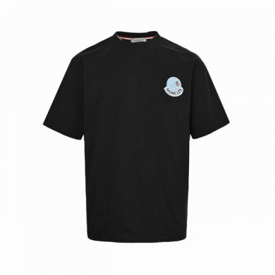 Moncler 蒙口 25Ss 毛巾绣签名Logo短袖 定制云舒绒棉平纹柔软细腻舒适贴肤标志性Moncler标识点缀于胸前 仿佛艺术家的灵魂印记辨识度拉满低调中