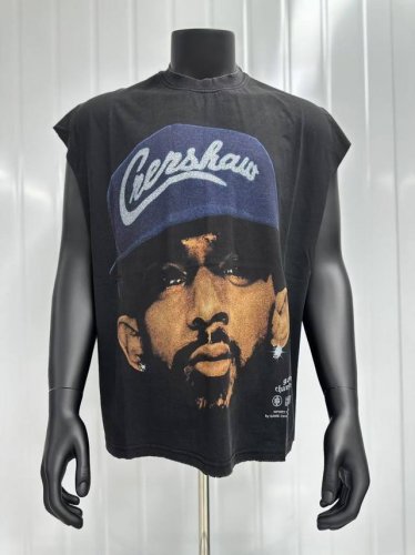 Vt010 致敬尼普西 哈赛尔Nipsey Hussle说唱歌手Big Face人像复古水洗做旧坎肩无袖T恤 小领口设计 白墨数码直喷印花 手工磨破工艺 高街复